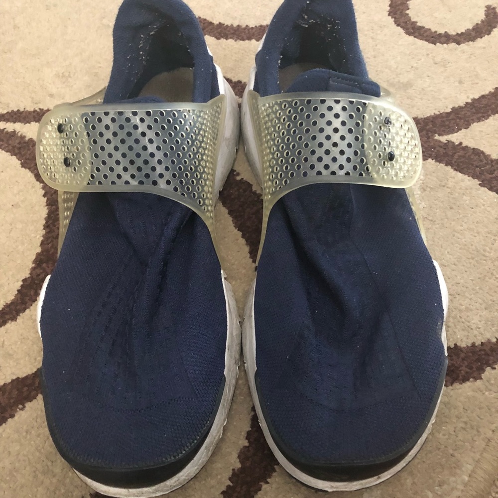 Nike sock dart